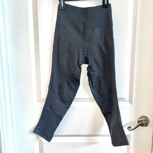 Lululemon Women’s Cropped Leggings